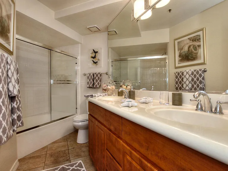 5104 N 32nd St #247 — Photo 33