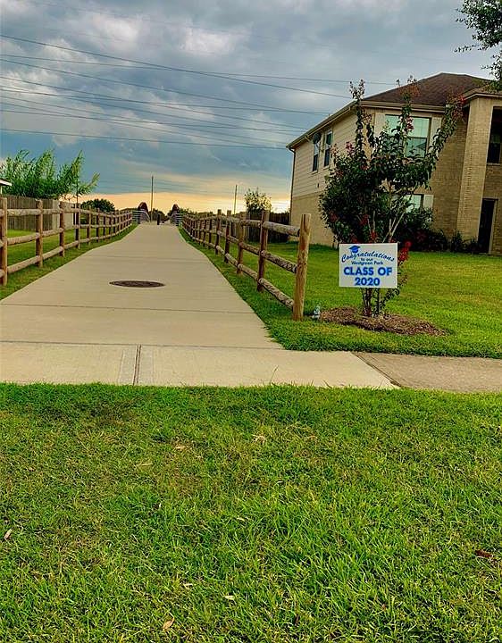 1st image of 2126 Gable Hollow Ln