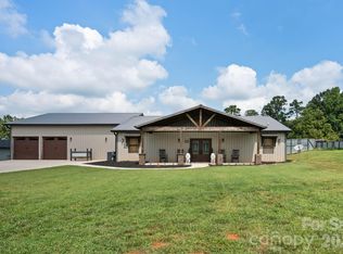 7562 Long Island Rd, Catawba, NC 28609