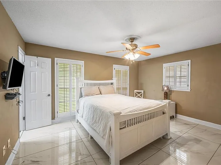 4839 Lehigh Dr — Photo 15