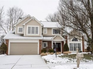 10182 Seagrave Dr, Fishers, IN 46037