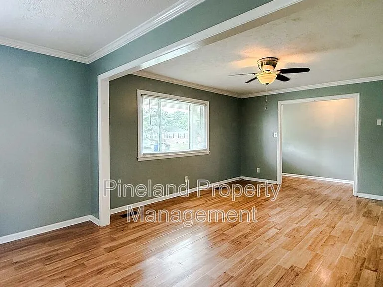 6151 Wynnwood Dr — Photo 3