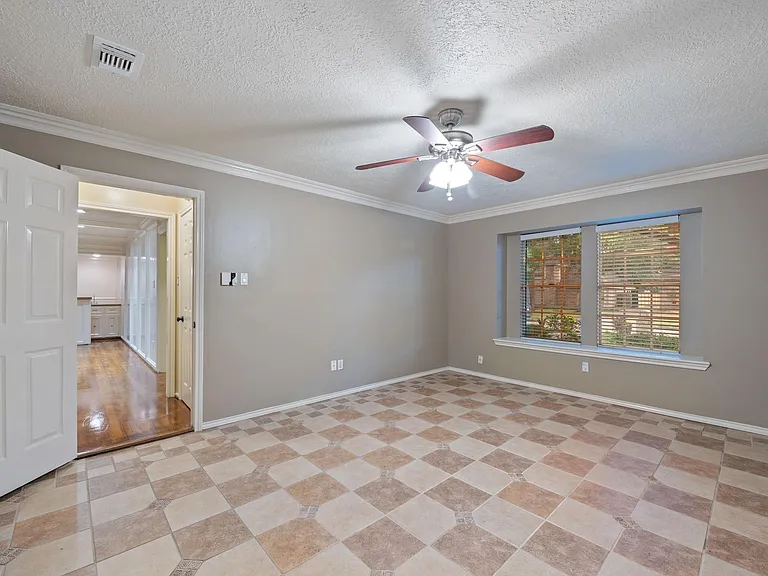 9719 Godstone Ln — Photo 10