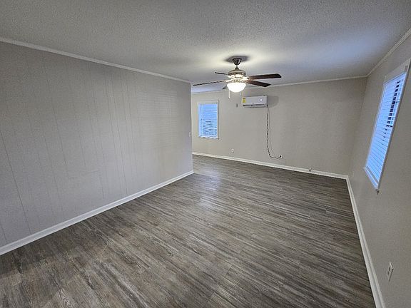 2nd image of 18 E Olliff St APT 1