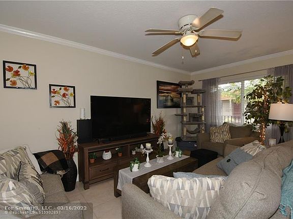4th image of 3050 NE 5th Ter APT 8