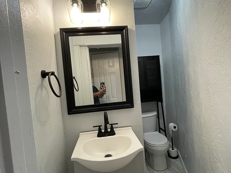 114 S Negley Ave #5 — Photo 16