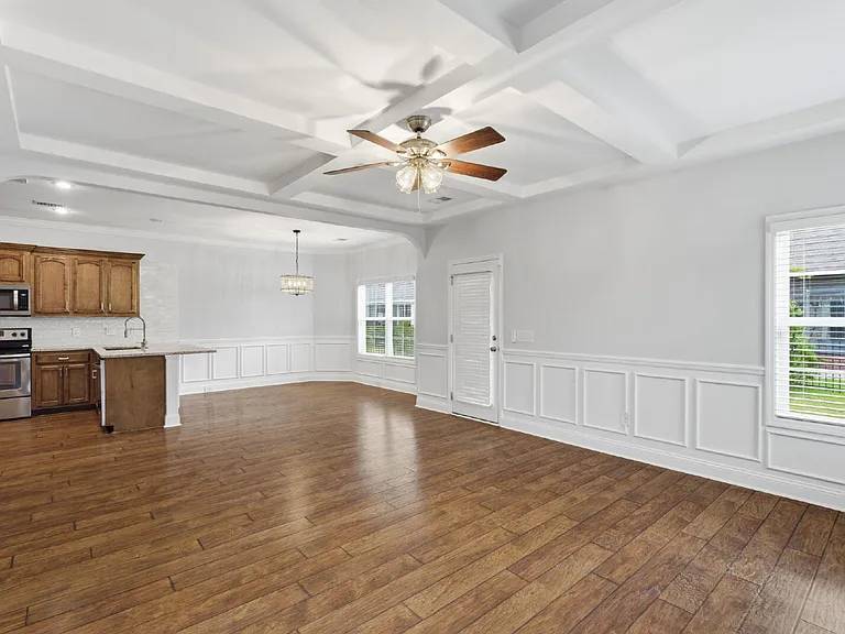 2101 Eureka Way — Photo 28