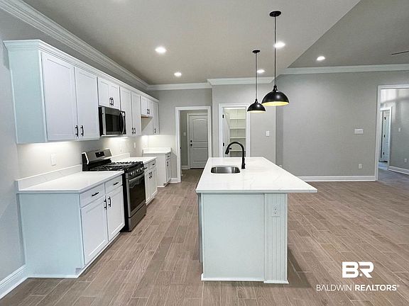 3rd image of 1606 Fenton Cir