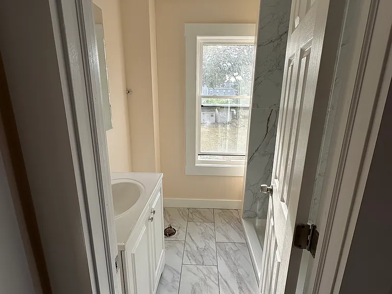 501 Bay St #2B — Photo 6