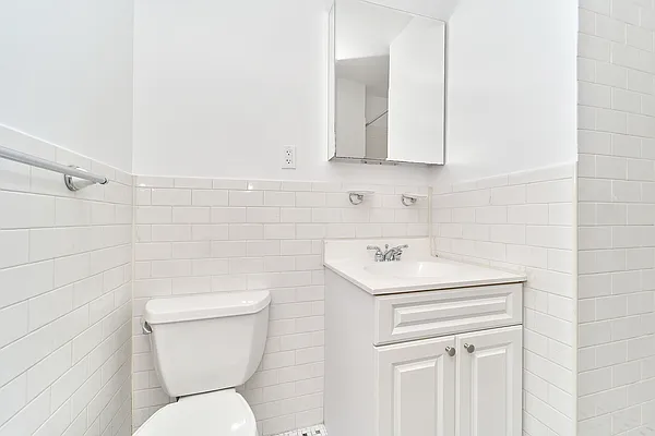 Rented by Living New York | media 9