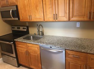 348 Old Willets Path #1A, Smithtown, NY 11787