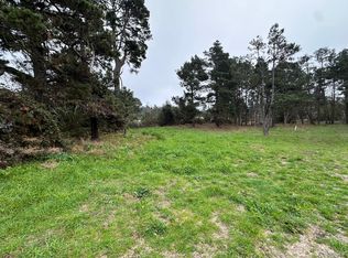 32875 Simpson Ln, Fort Bragg, CA 95437