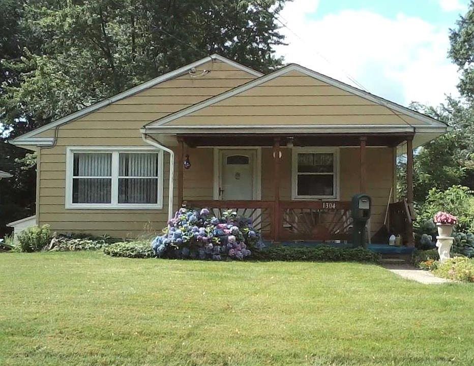 1st image of 1304 Ottawa Ave