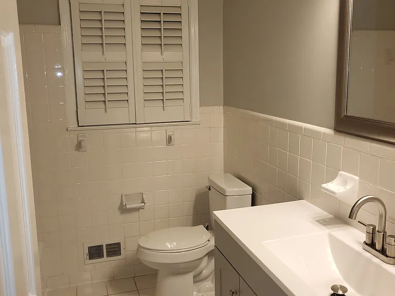 Bathroom 1-2