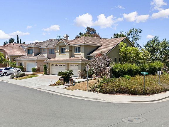 2nd image of 1 Peacock Ct