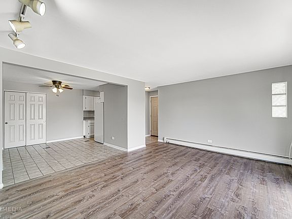 5th image of 13703 S Stewart Ave #3-3E