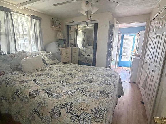 4th image of 5328 SE 64th Terrace