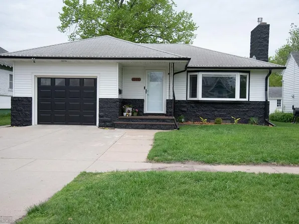 111 2nd St W, Ada, MN 56510
