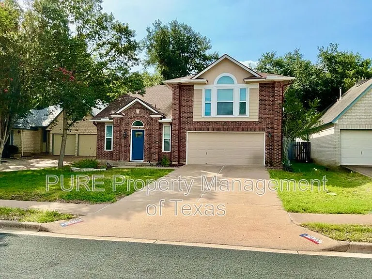 7425 Dallas Dr — Photo 2