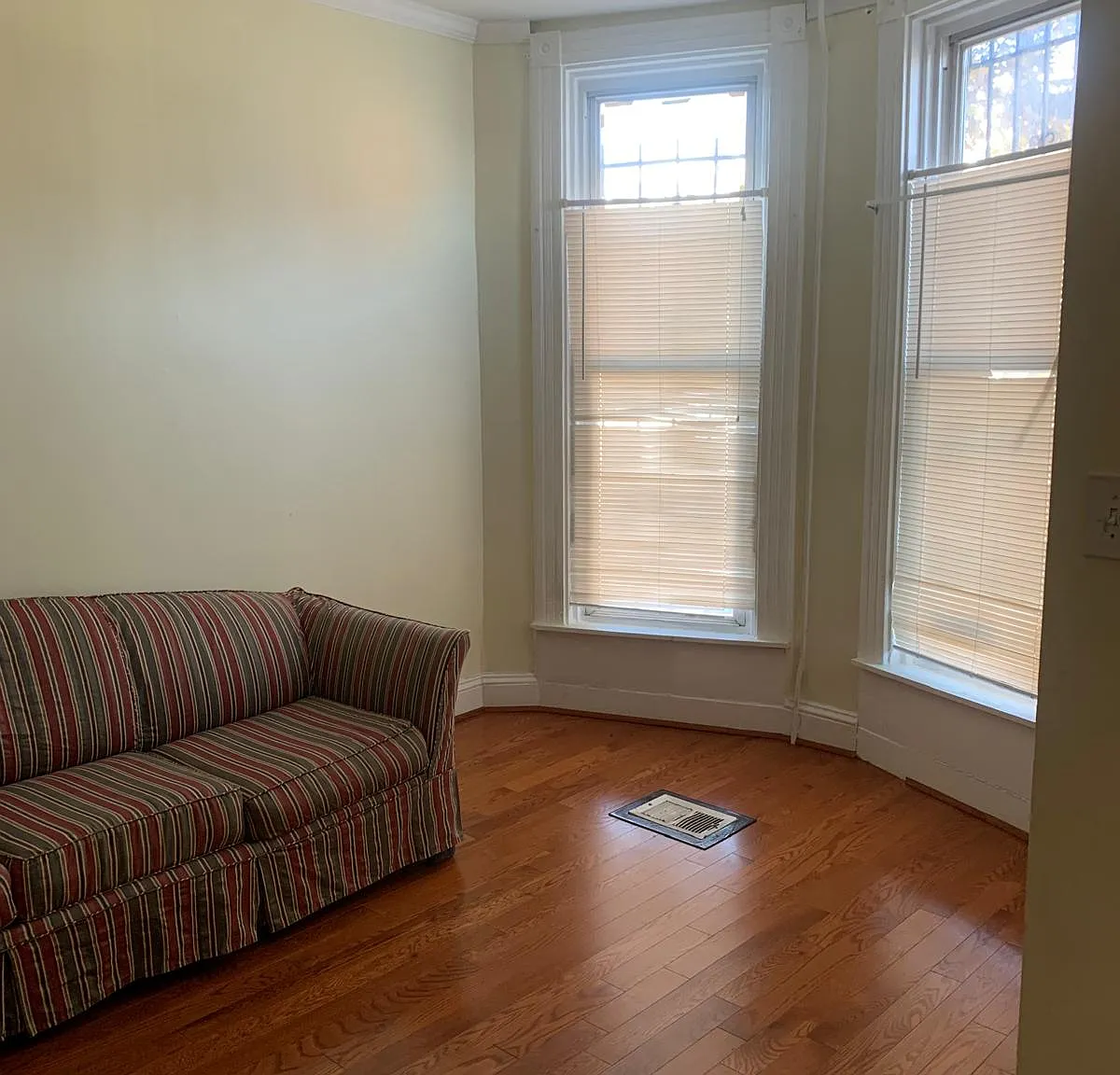2 bed, $1,600 — Photo 2