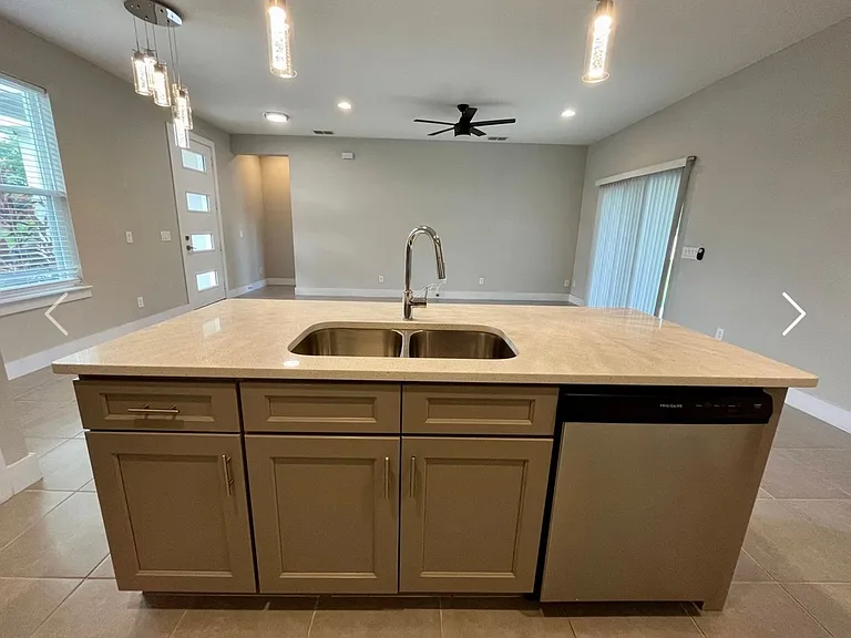 1157 Hudson Harbor Ln — Photo 9