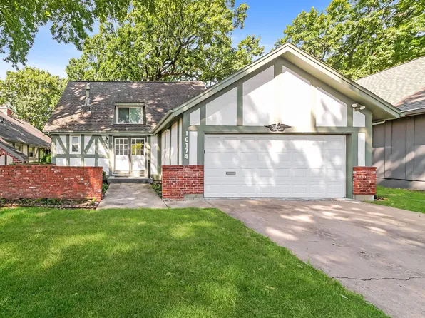 10174 Edelweiss Cir, Merriam, KS 66203