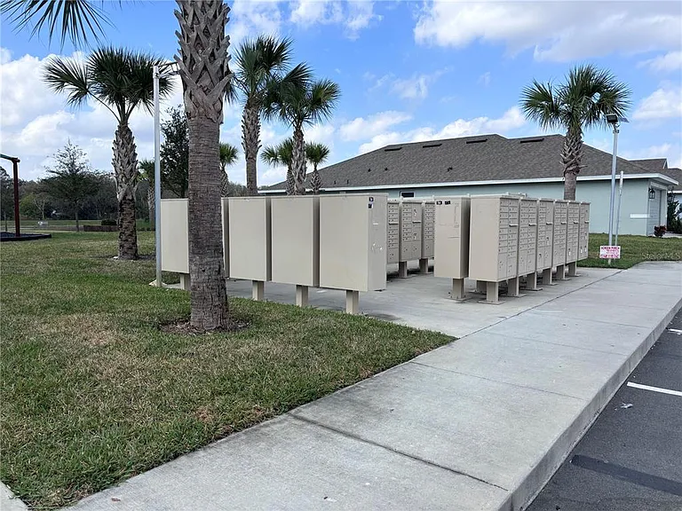 3010 Canary Ave — Photo 46