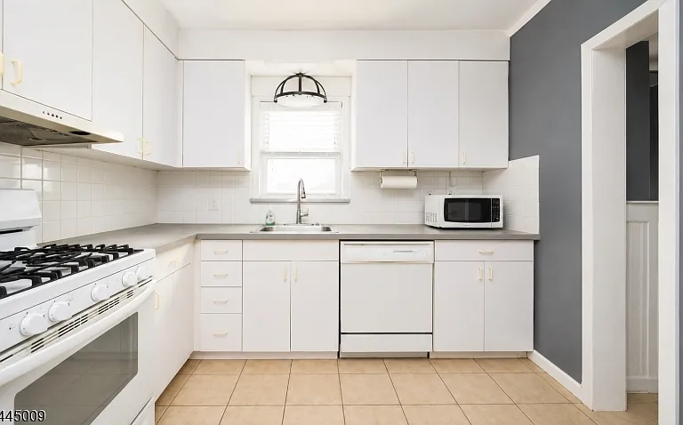 26 W Price St #1 — Photo 5