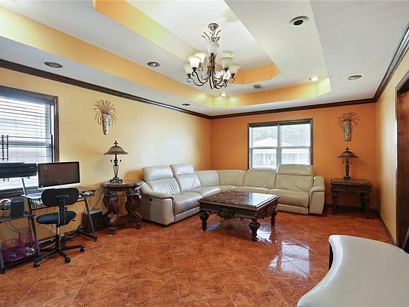 3rd image of 7640 Sandy Cove Dr