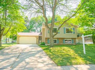 1021 N Westfield Rd, Madison, WI 53717