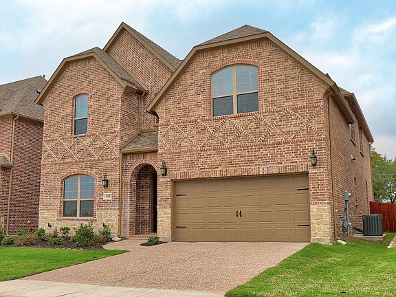 2nd image of 4008 Angelina Dr