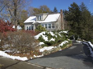 69 Elm St, Springfield, VT 05156