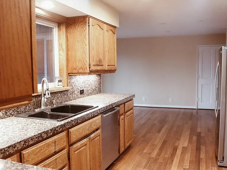 7100 SW Newton Pl — Photo 11