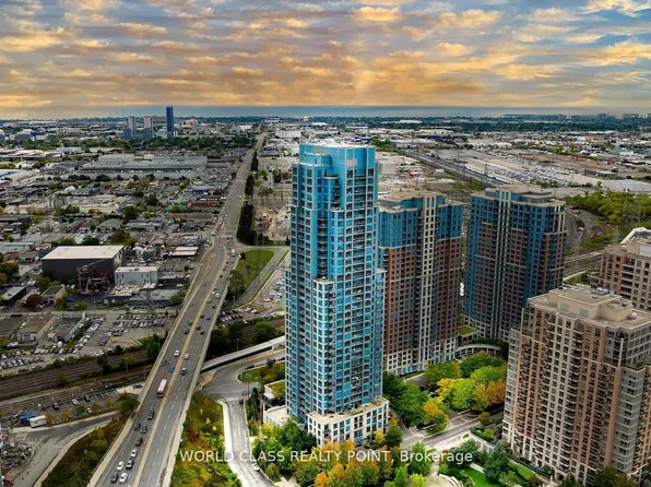15 Viking Ln E #2502, Toronto, ON M9B 0A4