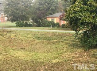 701 3rd St, Siler City, NC 27344