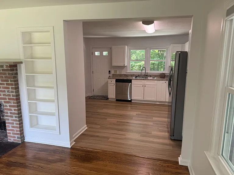 319 Beechwood Dr — Photo 7