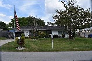 1st image of 599 Woodland Dr