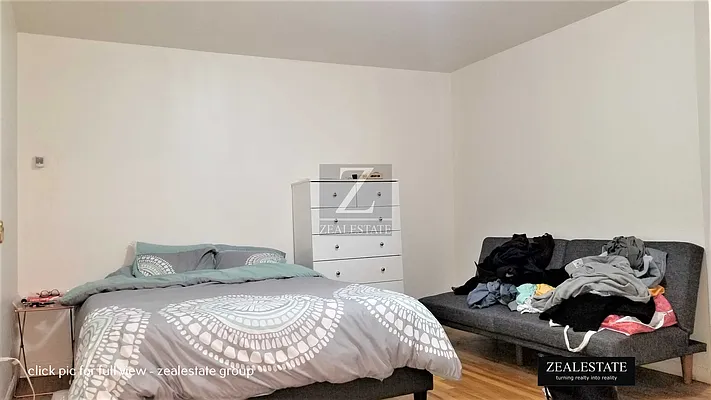 Rented by ZealEstate Group Inc | media 31