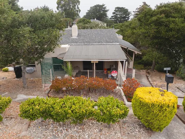 1034 Hellam St, Monterey, CA 93940