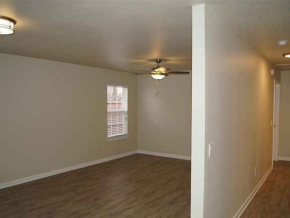 5th image of 2550 Poinciana Pl