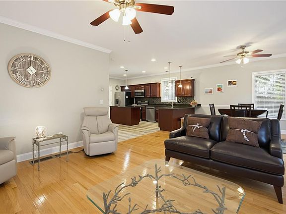 5th image of 164 Bear Hill Rd APT 35