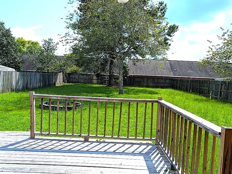 118 Georgetown Blvd — Photo 13