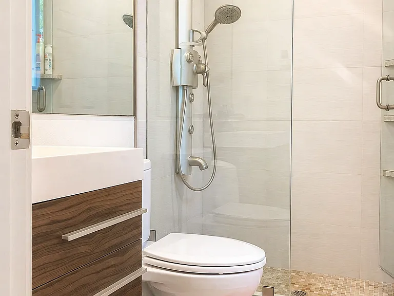 Bathroom inside bedroom 2