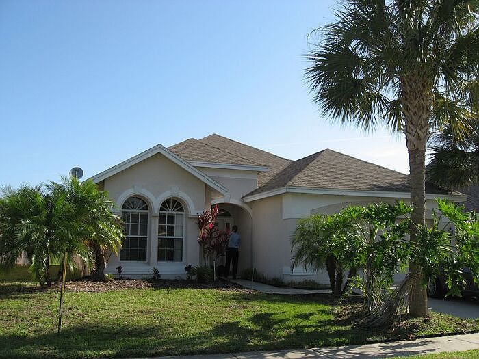 1st image of 1939 Willow Wood Dr