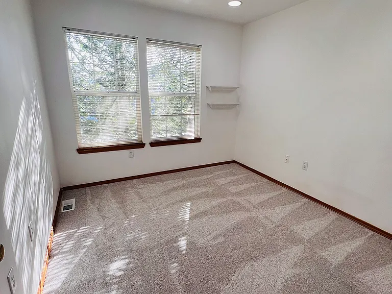 344 227th Ln NE — Photo 27