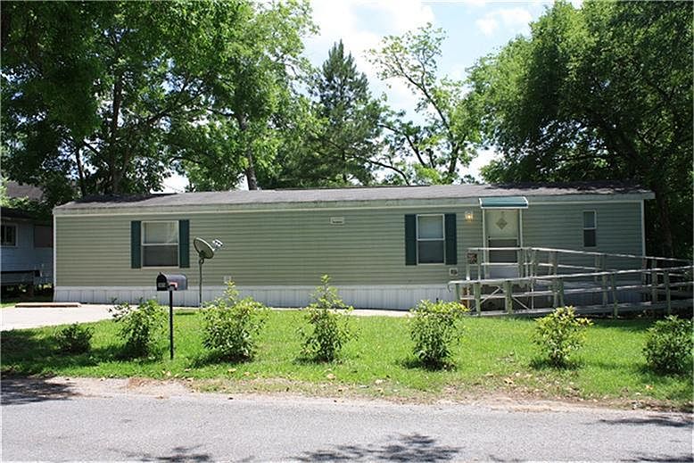 1st image of 305 W Walt Davis Dr