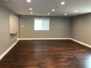 911 Hill Rd, Landover, MD 20785