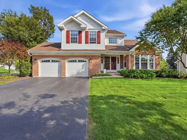 3 White Fence Trl, Streamwood, IL 60107