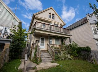 2407 S 7th St, Milwaukee, WI 53215