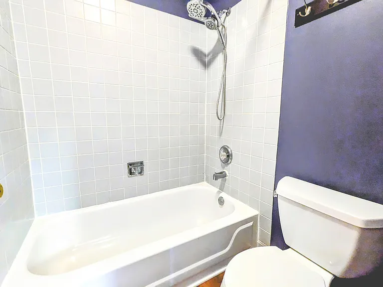 S Pembroke Dr — Photo 16